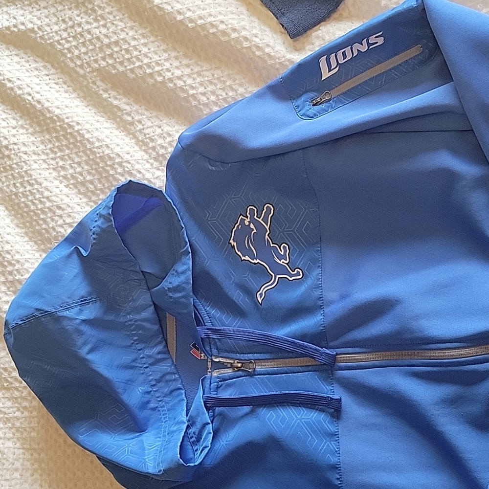 DETROIT Lions zip up jacket with hood